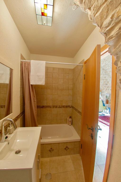 Artist Quarter Guesthouse B&B Safed Exterior foto